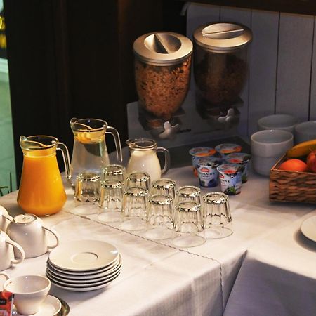 Hotel Branc, Garni เซนิซา ภายนอก รูปภาพ